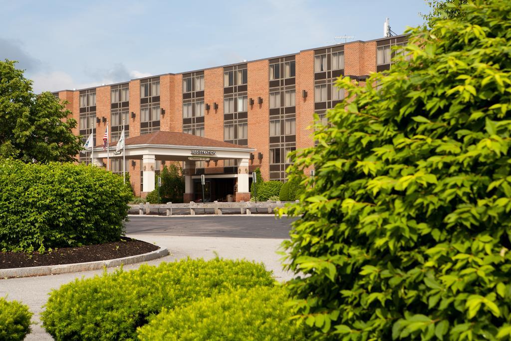 Radisson Hotel And Suites Chelmsford-Lowell Zewnętrze zdjęcie